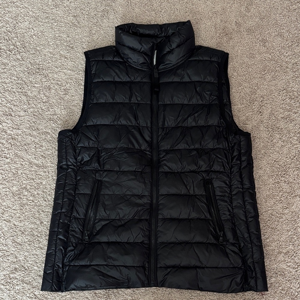 Lou & Grey Black Puffer Vest